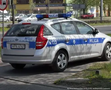 Kask obowiązkowy od 3 czerwca - policjanci ostrzegli uczniów w Kleczanowie