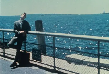 Grafika promocyjna wydarzenia NIEUSTAJĄCE WAKACJE + prelekcja (7 x Jarmusch) — pokaz filmu w Sandomierzu