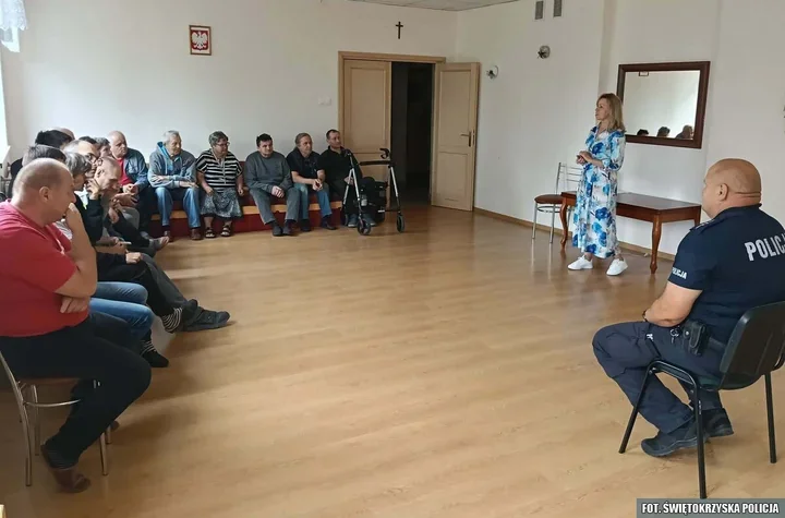 Sandomierscy policjanci ostrzegają przed wakacyjnymi zagrożeniami