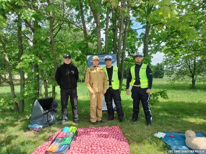 Drobne wykroczenie w Sandomierzu zamieniali na lekcję ratowania życia