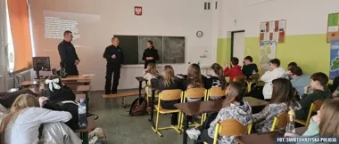 Policja w Sandomierzu zabiera głos - młodzież usłyszała o odpowiedzialności