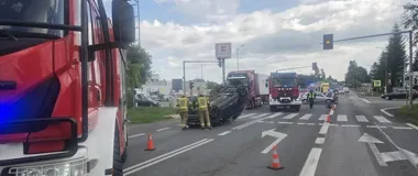 Zderzenie na skrzyżowaniu DK77 i DK79. Nikt nie trafił do szpitala