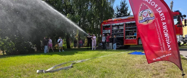 Uczniowie z Koprzywnicy trafili za kulisy strażackiej służby w Sandomierzu